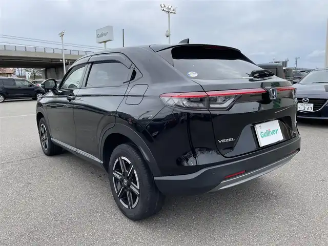 ホンダ ヴェゼル ハイブリッド e:HEV X 石川県 2023(令5)年 4.2万km 黒 純正8型ナビ/フルセグTV/バックカメラ/LEDヘッドライト/ETC/スマートキー/プッシュスタート/電動ミラー/ホンダセンシング/レーダークルーズ/純正アルミホイール/保証書