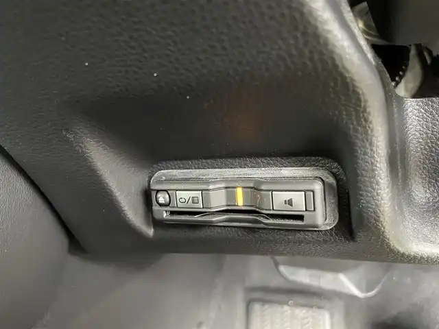 ホンダ ヴェゼル ハイブリッド e:HEV X 石川県 2023(令5)年 4.2万km 黒 純正8型ナビ/フルセグTV/バックカメラ/LEDヘッドライト/ETC/スマートキー/プッシュスタート/電動ミラー/ホンダセンシング/レーダークルーズ/純正アルミホイール/保証書