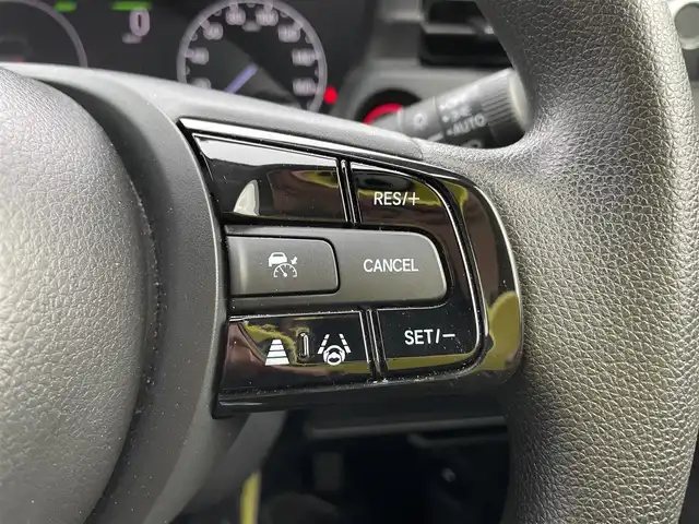 ホンダ ヴェゼル ハイブリッド e:HEV X 石川県 2023(令5)年 4.2万km 黒 純正8型ナビ/フルセグTV/バックカメラ/LEDヘッドライト/ETC/スマートキー/プッシュスタート/電動ミラー/ホンダセンシング/レーダークルーズ/純正アルミホイール/保証書