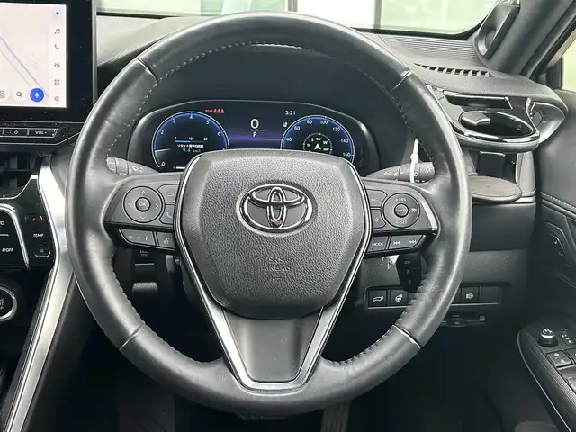 トヨタ ハリアー Z レザーパッケージ 香川県 2023(令5)年 2.4万km プラチナホワイトパールマイカ トヨタセーフティーセンス/・パノラミックビューモニター/・プリクラッシュセーフティ/・レーントレーシングアシスト/・全車速追従機能付レーダークルーズコントロール/・ブラインドスポットモニター/・パーキングサポートブレーキ/・ITSコネクト/12.3インチディスプレイオーディオ/→FM/AM/Bluetooth/フルセグTV/アラウンドビューモニター/調光パノラマルーフ/JBLサウンド/フルモデリスタエアロ/パワーバックドア/本革シート/シートヒータ/エアーシート/ステアリングヒーター/メモリーシート/オートホールド/ETC2.0/パワーウィンドウ/オートエアコン/スマートキー/プッシュスタート