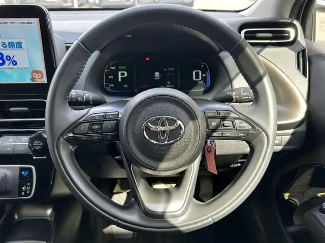 トヨタ アクア Z 静岡県 2022(令4)年 3.1万km プラチナホワイトパールマイカ 10.5インチ純正ディスプレイオーディオナビ/　（Bluetooth/AppleCarPlay/AndroidAuto）/フルセグTV/全方位カメラ/バックカメラ/トヨタセーフティセンス/プリクラッシュセーフティ/レーンキープアシスト/横滑り防止装置/前後コーナーセンサー/レーダークルーズコントロール/ブラインドスポットモニター/ビルトインETC/前後ドライブレコーダー/プッシュスタート/スマートキー/100V充電/純正フロアマット/純正15インチアルミホイール/LEDヘッドライト