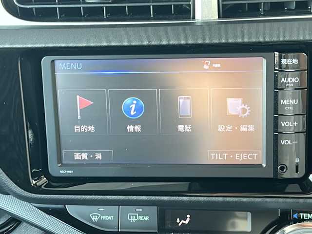 トヨタ アクア X－URBAN 岐阜県 2015(平27)年 11.2万km ライムホワイトパールクリスタルシャイン 純正メモリーナビTV/ETC/ハーフレザーシート/衝突軽減ブレーキ/スマートキー