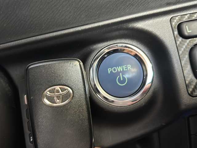 トヨタ アクア X－URBAN 岐阜県 2015(平27)年 11.2万km ライムホワイトパールクリスタルシャイン 純正メモリーナビTV/ETC/ハーフレザーシート/衝突軽減ブレーキ/スマートキー