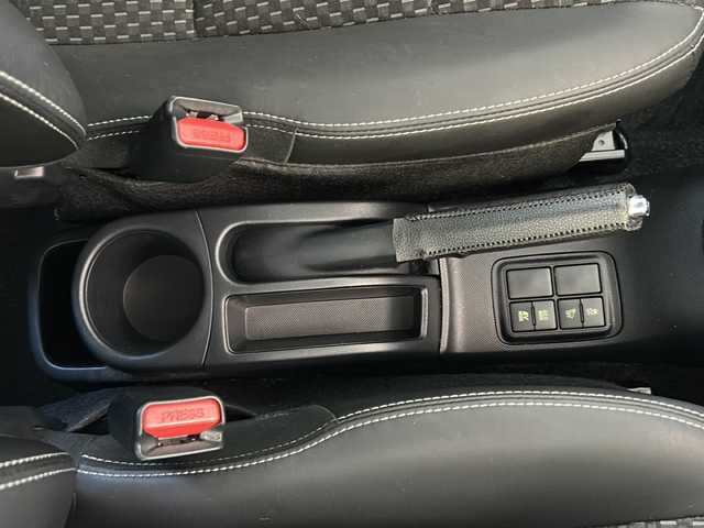 トヨタ アクア X－URBAN 岐阜県 2015(平27)年 11.2万km ライムホワイトパールクリスタルシャイン 純正メモリーナビTV/ETC/ハーフレザーシート/衝突軽減ブレーキ/スマートキー