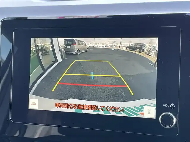 トヨタ ヴォクシー ハイブリッド S－G 道央・札幌 2025(令7)年 1.3万km ホワイトパールクリスタルシャイン ４WD/寒冷地仕様/純正ディスプレイオーディオ（ナビ付）/AM/FM/BT/トヨタセーフティセンス/プリクラッシュセーフティ/横滑り防止装置/レーダークルーズコントロール/レーンキープアシスト/クリアランスソナー/プロアクティブドライビングアシスト/パーキングサポートブレーキ/ロードサインアシスト/バックカメラ/ビルトインETC2.0/EVMODE/DRIVEMODE切替/ワイパーデアイサー/片側パワースライドドア/革巻きステアリング/ステアリングリモコン/プッシュスタート/スマートキー/LEDヘッドライト/オートライト/オートハイビーム/ヘッドライトレベライザー/電動格納ミラー/ウィンカーミラー/フロアマット/レンタカー登録