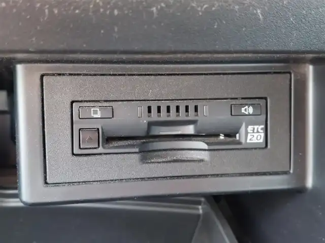 トヨタ ランドクルーザー プラド TX Lパッケージ マットブラED 東京都 2023(令5)年 1.8万km ブラック ワンオーナー/サンルーフ/ルーフレール/ヒッチメンバー/Toyota Safety Sense/・プリクラッシュセーフティ/・レーントレーシングアシスト/・レーンディパーチャーアラート/・先行車発進告知機能/・オートマチックハイビーム/・レーダークルーズコントロール/・クリアランスソナー/・ロードサインアシスト/プッシュスタート/MTモード付きAT/純正ナビ/フルセグTV/フロント＆バックカメラ/ETC2.0/前後ドライブレコーダー/レザーシート/パワーシート/シートヒーター/ベンチレーション/３列目電動格納シート/LEDヘッドライト/ドアバイザー/18インチ純正アルミホイール/スマートキー