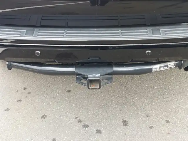 トヨタ ランドクルーザー プラド TX Lパッケージ マットブラED 東京都 2023(令5)年 1.8万km ブラック ワンオーナー/サンルーフ/ルーフレール/ヒッチメンバー/Toyota Safety Sense/・プリクラッシュセーフティ/・レーントレーシングアシスト/・レーンディパーチャーアラート/・先行車発進告知機能/・オートマチックハイビーム/・レーダークルーズコントロール/・クリアランスソナー/・ロードサインアシスト/プッシュスタート/MTモード付きAT/純正ナビ/フルセグTV/フロント＆バックカメラ/ETC2.0/前後ドライブレコーダー/レザーシート/パワーシート/シートヒーター/ベンチレーション/３列目電動格納シート/LEDヘッドライト/ドアバイザー/18インチ純正アルミホイール/スマートキー