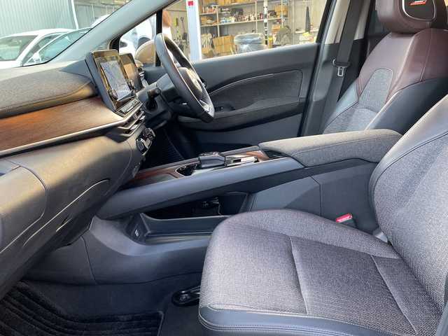 日産 オーラ G 石川県 2022(令4)年 4.7万km ミッドナイトブラック/サンライズカッパー 純正メーカーナビ　フルセグＴＶ　アラウンドビュー　ＬＥＤヘッドライト　ＢＯＳＥサウンド　プロパイロット　ＥＴＣ２．０　ブラインドスポット　ワイヤレス充電　ドラレコ　インテリキー　プッシュスタート