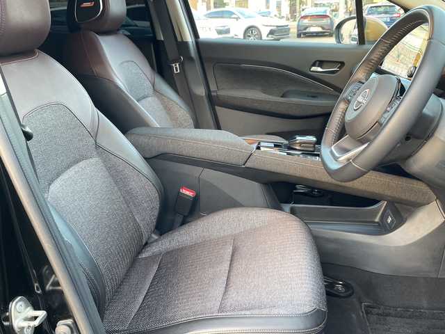 日産 オーラ G 石川県 2022(令4)年 4.7万km ミッドナイトブラック/サンライズカッパー 純正メーカーナビ　フルセグＴＶ　アラウンドビュー　ＬＥＤヘッドライト　ＢＯＳＥサウンド　プロパイロット　ＥＴＣ２．０　ブラインドスポット　ワイヤレス充電　ドラレコ　インテリキー　プッシュスタート