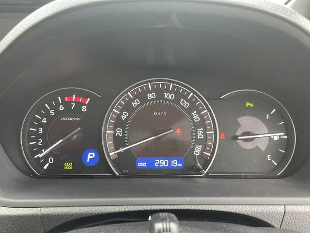 トヨタ エスクァイア Gi 神奈川県 2019(平31)年 2.9万km ホワイトパールクリスタルシャイン ワンオーナー/純正ナビ（CD/DVD/AM/FM/SD/BT/フルセグTV）/バックカメラ/クルーズコントロール/ETC2.0/両側パワースライドドア/革シート/D/N席シートヒーター/クリアランスソナー/レーンキープアシスト/プリクラッシュ/横滑り防止装置/盗難防止システム/純正フロアマット/オートライト/オートハイビーム/スペアキー×１/保証書/取扱説明書