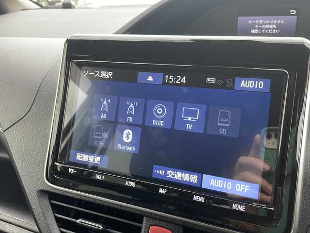 トヨタ エスクァイア Gi 神奈川県 2019(平31)年 2.9万km ホワイトパールクリスタルシャイン ワンオーナー/純正ナビ（CD/DVD/AM/FM/SD/BT/フルセグTV）/バックカメラ/クルーズコントロール/ETC2.0/両側パワースライドドア/革シート/D/N席シートヒーター/クリアランスソナー/レーンキープアシスト/プリクラッシュ/横滑り防止装置/盗難防止システム/純正フロアマット/オートライト/オートハイビーム/スペアキー×１/保証書/取扱説明書