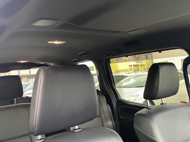 トヨタ エスクァイア Gi 神奈川県 2019(平31)年 2.9万km ホワイトパールクリスタルシャイン ワンオーナー/純正ナビ（CD/DVD/AM/FM/SD/BT/フルセグTV）/バックカメラ/クルーズコントロール/ETC2.0/両側パワースライドドア/革シート/D/N席シートヒーター/クリアランスソナー/レーンキープアシスト/プリクラッシュ/横滑り防止装置/盗難防止システム/純正フロアマット/オートライト/オートハイビーム/スペアキー×１/保証書/取扱説明書