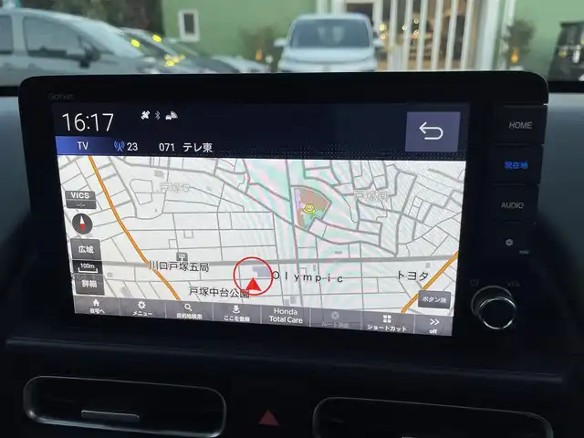 ホンダ フリード ハイブリット e:HEV クロスター 埼玉県 2025(令7)年 0.1千km プラチナホワイトパール 登録済未使用車/純正９型ナビTV/バックカメラ/シートヒーター/両側パワースライドドア/クリアランスソナー/LEDヘッドライト/専用純正アルミホイール/レーダークルーズコントロール/衝突軽減ブレーキ/BSM/走行２６キロ/プッシュスタート/スマートキー/保証書付整備手帳/取扱説明書