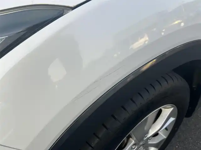 ホンダ ヴェゼル ハイブリッド X 岡山県 2014(平26)年 9.3万km ホワイトオーキッドパール 登録時走行距離92515km/カロッツェリアナビ/フルセグTV(AM.FM.CD.DVD.TV.BT)/バックカメラ/ETC/衝突軽減ブレーキ/横滑り防止装置/クルーズコントロール/オートライト/アイドリングストップ/16インチ純正AW/純正フロアマット/スマートキー/ドアバイザー