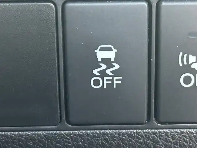 ホンダ ヴェゼル ハイブリッド X 岡山県 2014(平26)年 9.3万km ホワイトオーキッドパール 登録時走行距離92515km/カロッツェリアナビ/フルセグTV(AM.FM.CD.DVD.TV.BT)/バックカメラ/ETC/衝突軽減ブレーキ/横滑り防止装置/クルーズコントロール/オートライト/アイドリングストップ/16インチ純正AW/純正フロアマット/スマートキー/ドアバイザー