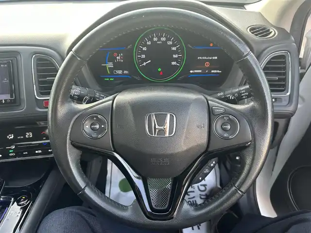 ホンダ ヴェゼル ハイブリッド X 岡山県 2014(平26)年 9.3万km ホワイトオーキッドパール 登録時走行距離92515km/カロッツェリアナビ/フルセグTV(AM.FM.CD.DVD.TV.BT)/バックカメラ/ETC/衝突軽減ブレーキ/横滑り防止装置/クルーズコントロール/オートライト/アイドリングストップ/16インチ純正AW/純正フロアマット/スマートキー/ドアバイザー