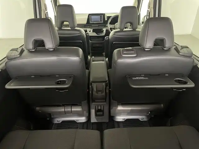 日産 セレナ ハイウェイスター V Vセレクション 大分県 2024(令6)年 1.9万km プリズムホワイト プロパイロット/社外SDナビ/（フルセグ/CD/DVD/Bluetooth）/アルパインフリップダウンモニター/アラウンドビューモニター/オートハイービーム/ETC/両側パワースライドドア/オートブレーキホールド/電動パーキングブレーキ/デジタルインナーミラー/パドルシフト/スマートキー・プッシュスタート/純正アルミホイール　