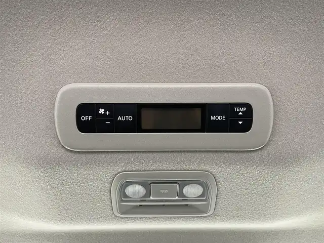 日産 セレナ ハイウェイスター V Vセレクション 大分県 2024(令6)年 1.9万km プリズムホワイト プロパイロット/社外SDナビ/（フルセグ/CD/DVD/Bluetooth）/アルパインフリップダウンモニター/アラウンドビューモニター/オートハイービーム/ETC/両側パワースライドドア/オートブレーキホールド/電動パーキングブレーキ/デジタルインナーミラー/パドルシフト/スマートキー・プッシュスタート/純正アルミホイール　