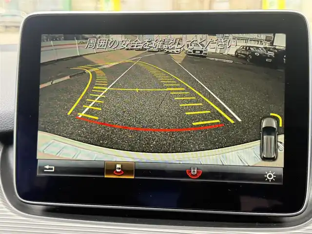 メルセデス・ベンツ Ｂ１８０ 愛知県 2015(平27)年 7.9万km カルサイトホワイト /正規ディーラー車//禁煙車//レーダーセーフティパッケージ//PRE-SAFE//ディストロニックプラス//レーンキーピングアシスト//ブラインドスポットアシスト//ベーシックパッケージ//アダクティブハイビームアシスト//パークトロニック//シートヒーター//メーカーナビ//フルセグ/CD/DVD/Bluetooth/SD/USB//バックカメラ//ETC//LEDオートライト//リアフォグランプ//アンビエントライト//純正16インチアルミホイール//パドルシフト//ダイレクトセレクト//アイドリングストップ//プッシュスタート//スペアスマートキー//革巻きステアリング//ステアリングスイッチ//オートリトラクタブルウィンカーミラー//トノカバー//純正フロアマット//純正ドアバイザー//保証書//取扱説明書//点検整備記録簿H27.28.29.30.R2.4.6