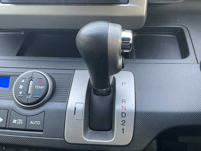 ホンダ フリード G プレミアムエディション 道東・釧路十勝 2016(平28)年 9.5万km プレミアムスパークルブラックパール 4WD/社外SDナビ/・フルセグ/CD/DVD/BT/ラジオ/バックカメラ/両側パワースライドドア/クルーズコントロール/ステアリングスイッチ/ワイパーデアイザー/ETC/スマートキー/スペアキー/HIDヘッドライト/フロアマット/ドアバイザー