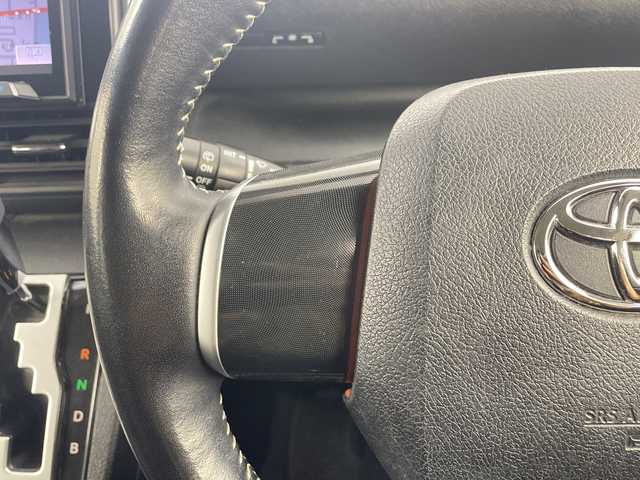 トヨタ シエンタ ハイブリッド G 埼玉県 2019(平31)年 6.8万km ヴィンテージブラウンパールクリスタルシャイン/ホワイトパールクリスタルシャイン 社外11.6インチフリップダウンモニター　TVM-FW1100/社外８インチナビ AVIC-CL902/(Bluetooth/CD/DVD/USB/HDMI/AM/FM)/地デジワンセグ/前方ドライブレコーダー/ETC/クルーズコントロール/衝突軽減ブレーキ/オートマチックハイビーム/車線逸脱警報/運転席・助手席シートヒーター/AC100V/ステアリングヒーター/ドライブモードセレクト/両側パワースライドドア/プッシュスタート/純正フロアマット/純正ドアバイザー