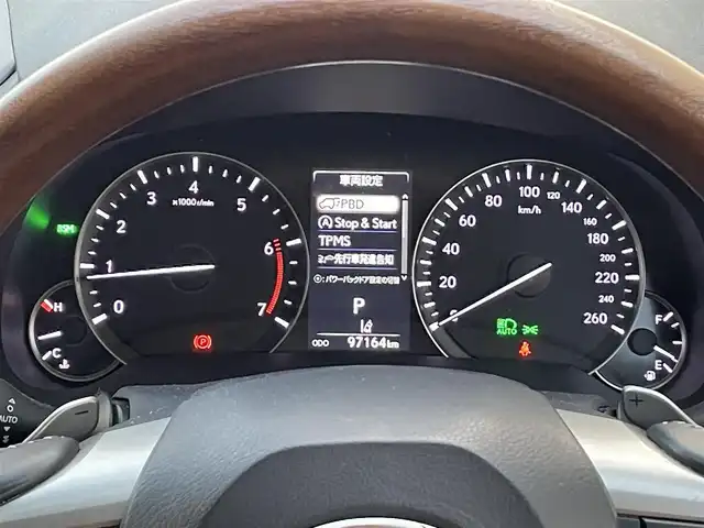 レクサス ＲＸ 300 バージョンL 滋賀県 2020(令2)年 9.8万km ソニッククォーツ ワンオーナー/純正メーカーナビ/　【AM・FM/CD/BT/SD/USB/AUX/フルセグTV】/サンルーフ/全方位モニター/パワーバックドア/ステアリングヒーター/ブラインドスポットモニター/コーナーセンサー/茶革シート/シートヒーター/シートベンチレーション/メモリーシート/パワーシート/プリクラッシュセーフティ/レーントレーシングアシスト/オートマチックハイビーム/レーダークルーズコントロール/ビルトインETC2.0/ドライブレコーダー/ウッド調革巻きステアリング/ステアリングスイッチ/パドルシフト/アイドリングストップ/電動サイドブレーキ/オートホールド/横滑り防止システム/純正フロアマット/電格ウインカーミラー/プッシュスタート