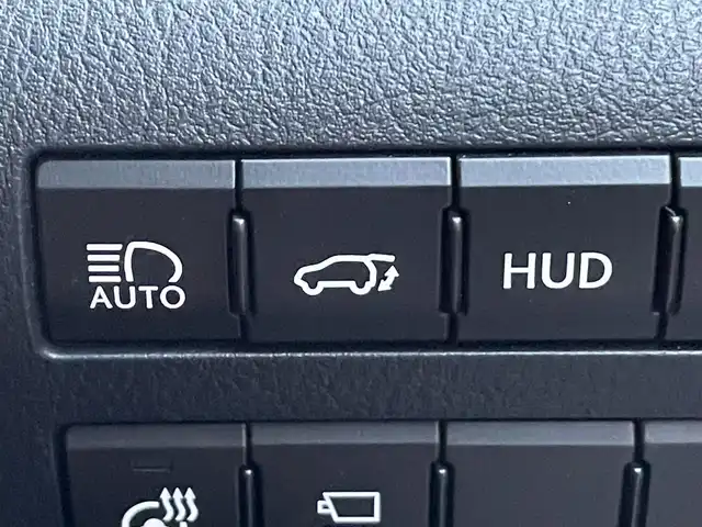 レクサス ＲＸ 300 バージョンL 滋賀県 2020(令2)年 9.8万km ソニッククォーツ ワンオーナー/純正メーカーナビ/　【AM・FM/CD/BT/SD/USB/AUX/フルセグTV】/サンルーフ/全方位モニター/パワーバックドア/ステアリングヒーター/ブラインドスポットモニター/コーナーセンサー/茶革シート/シートヒーター/シートベンチレーション/メモリーシート/パワーシート/プリクラッシュセーフティ/レーントレーシングアシスト/オートマチックハイビーム/レーダークルーズコントロール/ビルトインETC2.0/ドライブレコーダー/ウッド調革巻きステアリング/ステアリングスイッチ/パドルシフト/アイドリングストップ/電動サイドブレーキ/オートホールド/横滑り防止システム/純正フロアマット/電格ウインカーミラー/プッシュスタート