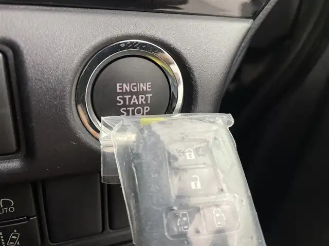 トヨタ ヴォクシー ZS 煌Ⅲ 宮城県 2021(令3)年 0.9万km ブラック パイオニアナビＴＶ/両側電動スライドドア/ハーフレザーシート/バックモニター/ETC/クルーズコントロール/クリアランスソナー/LEDヘッドランプ/プリクラッシュセーフティ/レーンディパーチャーアラート/オートマチックハイビーム/後席オートエアコン/リアサンシェード/ドライブレコーダー/純正16インチアルミ/禁煙車