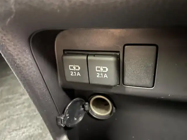 トヨタ ヴォクシー ZS 煌Ⅲ 宮城県 2021(令3)年 0.9万km ブラック パイオニアナビＴＶ/両側電動スライドドア/ハーフレザーシート/バックモニター/ETC/クルーズコントロール/クリアランスソナー/LEDヘッドランプ/プリクラッシュセーフティ/レーンディパーチャーアラート/オートマチックハイビーム/後席オートエアコン/リアサンシェード/ドライブレコーダー/純正16インチアルミ/禁煙車