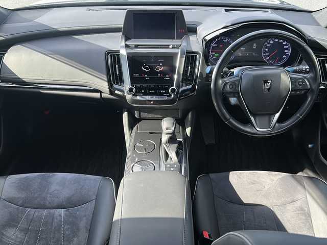 トヨタ クラウン ハイブリッド RS アドバンス 三重県 2019(平31)年 5万km プレシャスブラックパール 禁煙/メーカーナビ/バックカメラ/フルセグTV/前方ドラレコ/ETC/BSM/ステアリングスイッチ/ステアリングヒーター/シートヒーター/パワーシート/メモリーシート/ハーフレザーシート/レーダークルーズコントロール/レーンキープアシスト/衝突被害軽減システム/オートリトラミラー