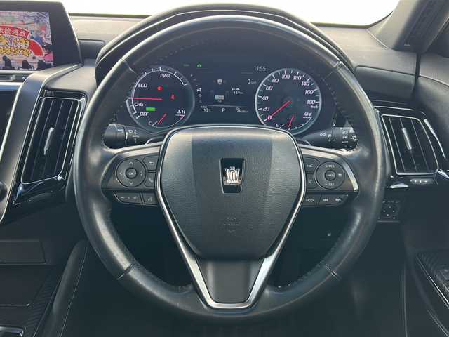 トヨタ クラウン ハイブリッド RS アドバンス 三重県 2019(平31)年 5万km プレシャスブラックパール 禁煙/メーカーナビ/バックカメラ/フルセグTV/前方ドラレコ/ETC/BSM/ステアリングスイッチ/ステアリングヒーター/シートヒーター/パワーシート/メモリーシート/ハーフレザーシート/レーダークルーズコントロール/レーンキープアシスト/衝突被害軽減システム/オートリトラミラー