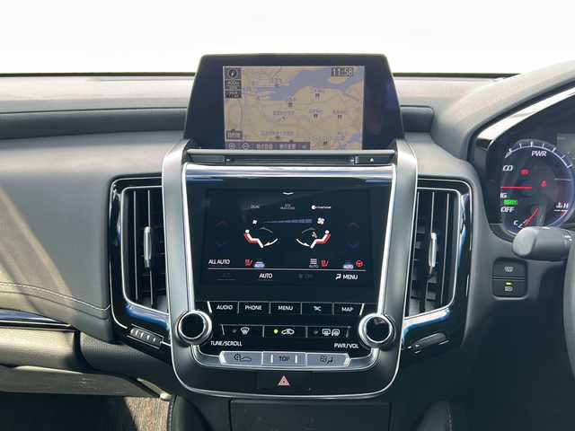 トヨタ クラウン ハイブリッド RS アドバンス 三重県 2019(平31)年 5万km プレシャスブラックパール 禁煙/メーカーナビ/バックカメラ/フルセグTV/前方ドラレコ/ETC/BSM/ステアリングスイッチ/ステアリングヒーター/シートヒーター/パワーシート/メモリーシート/ハーフレザーシート/レーダークルーズコントロール/レーンキープアシスト/衝突被害軽減システム/オートリトラミラー