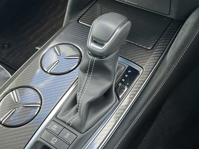 トヨタ クラウン ハイブリッド RS アドバンス 三重県 2019(平31)年 5万km プレシャスブラックパール 禁煙/メーカーナビ/バックカメラ/フルセグTV/前方ドラレコ/ETC/BSM/ステアリングスイッチ/ステアリングヒーター/シートヒーター/パワーシート/メモリーシート/ハーフレザーシート/レーダークルーズコントロール/レーンキープアシスト/衝突被害軽減システム/オートリトラミラー