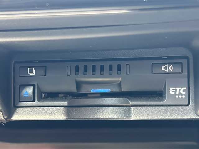 トヨタ クラウン ハイブリッド RS アドバンス 三重県 2019(平31)年 5万km プレシャスブラックパール 禁煙/メーカーナビ/バックカメラ/フルセグTV/前方ドラレコ/ETC/BSM/ステアリングスイッチ/ステアリングヒーター/シートヒーター/パワーシート/メモリーシート/ハーフレザーシート/レーダークルーズコントロール/レーンキープアシスト/衝突被害軽減システム/オートリトラミラー