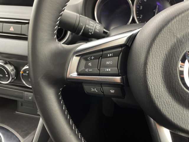 マツダ ロードスター RS 新潟県 2024(令6)年 1万km ソウルレッドクリスタルM ワンオーナー/スマートキー/スペアキー1本/クルコン/マツダコネクトナビ/SD/USB/フルセグ/バックカメラ/ドライブレコーダー/コーナーセンサー/LED/ハーフレザー/シートヒーター　D席/N席/衝突被害軽減システム