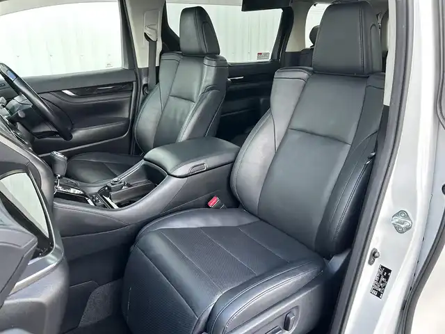 トヨタ アルファード S Cパッケージ 佐賀県 2019(平31)年 6.9万km ホワイトパールクリスタルシャイン ワンオーナー/ツインムーンルーフ/モデリスタエアロ/社外10インチメモリーナビゲーション/・フルセグTV/CD/DVD/SD/USB/Bluetooth/社外11.6インチフリップダウンモニター/バックカメラ/前方ドライブレコーダー/ビルトインETC/デジタルインナーミラー/パワーバックドア/電子パーキングブレーキ/・AUTO HOLD機能/レザーシート(合皮)/DN席＋2列目パワーシート(D席メモリー機能付)/DN席シートヒーター/シートベンチレーション/N席＋2列目電動オットマン/ISOFIX対応/木目調革巻きステアリング/ステアリングヒーター/ステアリングリモコン/純正18インチアルミホイール/純正三眼LEDヘッドライト/・オートマチックハイビーム/純正LEDフォグランプ/純正ドアバイザ―/新車保証書/取扱説明書/スペアキー１本/トヨタセーフティセンス/・レーダークルーズコントロール/・レーントレーシングアシスト/・プリクラッシュセーフティ/・ブラインドスポットモニター/・クリアランスソナー/・パーキングサポートブレーキ/・ロードサインアシスト