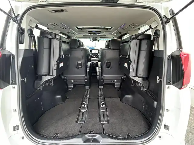 トヨタ アルファード S Cパッケージ 佐賀県 2019(平31)年 6.9万km ホワイトパールクリスタルシャイン ワンオーナー/ツインムーンルーフ/モデリスタエアロ/社外10インチメモリーナビゲーション/・フルセグTV/CD/DVD/SD/USB/Bluetooth/社外11.6インチフリップダウンモニター/バックカメラ/前方ドライブレコーダー/ビルトインETC/デジタルインナーミラー/パワーバックドア/電子パーキングブレーキ/・AUTO HOLD機能/レザーシート(合皮)/DN席＋2列目パワーシート(D席メモリー機能付)/DN席シートヒーター/シートベンチレーション/N席＋2列目電動オットマン/ISOFIX対応/木目調革巻きステアリング/ステアリングヒーター/ステアリングリモコン/純正18インチアルミホイール/純正三眼LEDヘッドライト/・オートマチックハイビーム/純正LEDフォグランプ/純正ドアバイザ―/新車保証書/取扱説明書/スペアキー１本/トヨタセーフティセンス/・レーダークルーズコントロール/・レーントレーシングアシスト/・プリクラッシュセーフティ/・ブラインドスポットモニター/・クリアランスソナー/・パーキングサポートブレーキ/・ロードサインアシスト