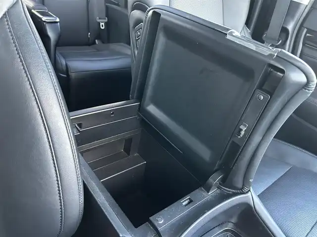 トヨタ アルファード S Cパッケージ 佐賀県 2019(平31)年 6.9万km ホワイトパールクリスタルシャイン ワンオーナー/ツインムーンルーフ/モデリスタエアロ/社外10インチメモリーナビゲーション/・フルセグTV/CD/DVD/SD/USB/Bluetooth/社外11.6インチフリップダウンモニター/バックカメラ/前方ドライブレコーダー/ビルトインETC/デジタルインナーミラー/パワーバックドア/電子パーキングブレーキ/・AUTO HOLD機能/レザーシート(合皮)/DN席＋2列目パワーシート(D席メモリー機能付)/DN席シートヒーター/シートベンチレーション/N席＋2列目電動オットマン/ISOFIX対応/木目調革巻きステアリング/ステアリングヒーター/ステアリングリモコン/純正18インチアルミホイール/純正三眼LEDヘッドライト/・オートマチックハイビーム/純正LEDフォグランプ/純正ドアバイザ―/新車保証書/取扱説明書/スペアキー１本/トヨタセーフティセンス/・レーダークルーズコントロール/・レーントレーシングアシスト/・プリクラッシュセーフティ/・ブラインドスポットモニター/・クリアランスソナー/・パーキングサポートブレーキ/・ロードサインアシスト