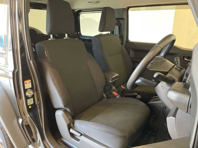 スズキ ジムニー シエラ JC 福井県 2021(令3)年 0.8万km ブルーイッシュブラックパール3 ４WD/ワンオーナー/純正8インチメモリーナビ/フルセグTV/BT/DVD/CD/USB/AM/FM/バックカメラ/セーフティサポート/・デュアルセンサーブレーキサポート/・クルーズコントロール/・車線逸脱抑制機能/・標識認識機能/ヒルディセントコントロール/ETC/オートライト/LEDヘッドライト/純正15インチアルミホイール/ヘッドライトウォッシャー/盗難防止装置/プッシュスタート/スマートキー×2/純正フロアマット/背面タイヤ/ステアリングスイッチ