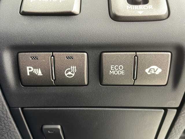 レクサス ＬＳ 600h 道央・札幌 2011(平23)年 5.9万km ホワイトパールクリスタルシャイン ・４WD ハイブリッド/・エアロ　（F.S.R)  /・２１インチアルミ（Calssonタイプ）/・純正メーカーマルチナビ/・DVD.CD.Bluetooth.フルセグ/・ナビTVキャンセラー/・バックカメラ/ムーンルーフ/・レザーシート（メモリー付）/ベンチレーション/・シートヒーター/エアーシート/・エアサス/エアサスコントローラー/・LED３眼ヘッドライト/オートライト/・ドライブレコーダー/ビルトインETC/・ウッドコンビハンドル/ステアリングヒーター/・スマートキー/社外セキュリティ