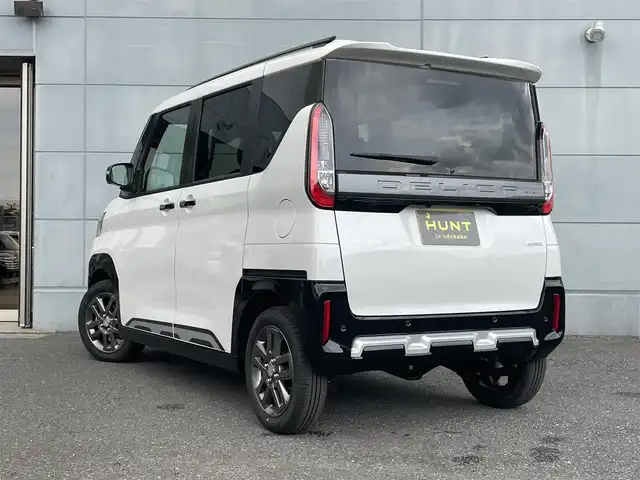 三菱 デリカミニ T プレミアム 千葉県 2025(令7)年 0.1万km未満 アメジストブラック/シルキーホワイト T　PREMIUM　4WD　9型ディスプレイオーディオ/（121330）　/サイドデカール（33440）/純正ディスプレイオーディオ /ラジオ/Bluetooth/AppleCarPlay/AndroidAuto /マイパイロット /マルチアラウンドモニター　/両側パワースライドドア /D/N席シートヒーター　/パドルシフト　/ステアリングヒーター　/ハーフレザーシート/ルーフレール/LEDヘッドライト/4WD/スマートキー