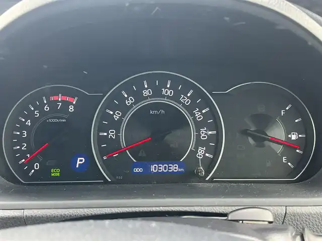 トヨタ ノア Si 秋田県 2017(平29)年 10.3万km ホワイトパールクリスタルシャイン 純正ナビ/衝突軽減システム/４WD/スマートキー/両側パワスラ/フルセグ/フルエアロ/バックカメラ/純正アルミ/ETC/アイドリングストップ/プッシュスタート/レーンキープアシスト/クルーズコントロール/MTモード付AT/ステアリングスイッチ/寒冷地仕様/純正フロアマット/純正ドアバイザー/フリップダウンモニター/パワーステアリング/パワーウィンドウ/オートライト/オートエアコン/電動格納ウィンカーミラー/横滑り防止