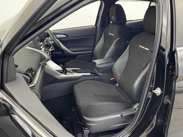 三菱 エクリプス クロス ＰＨＥＶ P 秋田県 2021(令3)年 2.7万km アメジストブラック ４WD/１００V（AC)/純正メモリナビ/TV（フルセグ）/全方位カメラ/三菱e-アシスト/　・衝突被害軽減ブレーキシステム(FCM)/　・車線逸脱警報システム(LDW)/　・レーダークルーズコント　ロール(ACC)/　・オートマチックハイビーム(AHB)/　・誤発進抑制機能(前進＆後退)/　・後側方車両検知警報システム(BSW/LCA)/　・後退時車両検知警報システム(RCTA)/D席パワーシート/シートヒーター/充電ケーブル/スマートキー/ヘッドアップディスプレイ/ステアリングヒーター/純正フロアマット/純正アルミホイール/エアロパーツ（リア）/ABS/横滑防止装置/オートライト（ハイビーム）/ETC/ステアリングリモコン/ドアバイザー