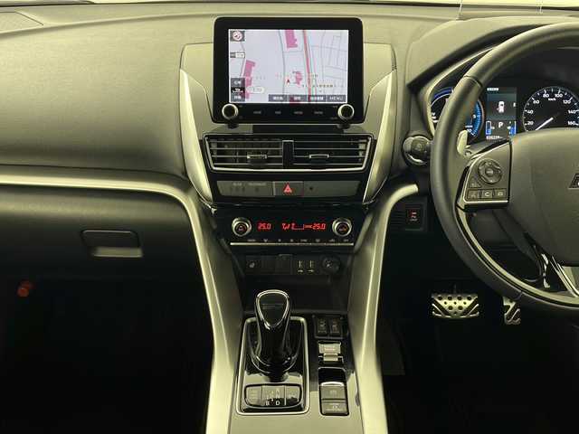 三菱 エクリプス クロス ＰＨＥＶ P 秋田県 2021(令3)年 2.7万km アメジストブラック ４WD/１００V（AC)/純正メモリナビ/TV（フルセグ）/全方位カメラ/三菱e-アシスト/　・衝突被害軽減ブレーキシステム(FCM)/　・車線逸脱警報システム(LDW)/　・レーダークルーズコント　ロール(ACC)/　・オートマチックハイビーム(AHB)/　・誤発進抑制機能(前進＆後退)/　・後側方車両検知警報システム(BSW/LCA)/　・後退時車両検知警報システム(RCTA)/D席パワーシート/シートヒーター/充電ケーブル/スマートキー/ヘッドアップディスプレイ/ステアリングヒーター/純正フロアマット/純正アルミホイール/エアロパーツ（リア）/ABS/横滑防止装置/オートライト（ハイビーム）/ETC/ステアリングリモコン/ドアバイザー
