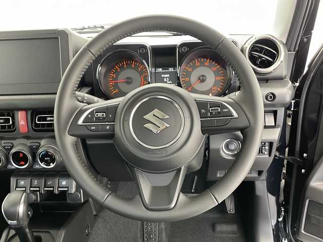 スズキ ジムニー XC 長野県 2024(令6)年 0.1万km未満 ブルーイッシュブラックパール3 4WD/ワンオーナー/クルーズコントロール/車線逸脱警報/衝突軽減ブレーキ/後方コーナーセンサー/センターデフロック/ダウンヒルアシストコントロール/アイドリングストップ/ステアリングスイッチ/LEDヘッドライト/オートライト/フロントフォグランプ/電動格納ミラー/ウィンカーミラー/ドアミラーヒーター/純正16インチAW装着/プッシュスタート/スマートキー/取扱説明書/保証書