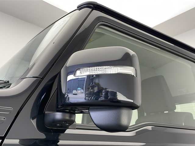 スズキ ジムニー XC 長野県 2024(令6)年 0.1万km未満 ブルーイッシュブラックパール3 4WD/ワンオーナー/クルーズコントロール/車線逸脱警報/衝突軽減ブレーキ/後方コーナーセンサー/センターデフロック/ダウンヒルアシストコントロール/アイドリングストップ/ステアリングスイッチ/LEDヘッドライト/オートライト/フロントフォグランプ/電動格納ミラー/ウィンカーミラー/ドアミラーヒーター/純正16インチAW装着/プッシュスタート/スマートキー/取扱説明書/保証書
