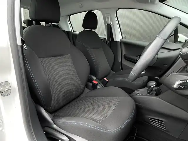 プジョー ２０８ シグネチャー 長野県 2019(平31)年 2.7万km ビアンカホワイト ｃａｒｐｌａｙ　/ミラーリンク-ａｎｄｒｏｉｄ　/Ｂカメラ　/シティブレーキ　/ＥＴＣ　/パークセンサー　/ＬＥＤヘッドライト　/純正ＡＷ１６インチ