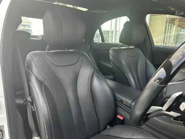 メルセデス・ベンツ Ｓ４００ ハイブリッド AMGライン 福岡県 2015(平27)年 5.7万km ダイヤモンドホワイト レーダーセーフティパッケージ/アダプティブクルーズコントロール/アクティブセーフティブレーキ/ブラインドスポットモニター/レーンキープアシスト/サンルーフ/黒革シート/全席シートヒーター/エアシート　/純正ナビ/バックカメラ/フルセグTV/Bluetooth/アンビエントライト/ヘッドアップディスプレイ/LEDヘッドライト/オートハイビーム/ステアリングスイッチ/パドルシフト　/純正19インチアルミホイール/ＥＴＣ/取扱説明書/保証書/スペアキー×1