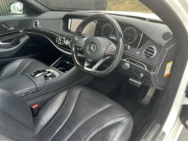 メルセデス・ベンツ Ｓ４００ ハイブリッド AMGライン 福岡県 2015(平27)年 5.7万km ダイヤモンドホワイト レーダーセーフティパッケージ/アダプティブクルーズコントロール/アクティブセーフティブレーキ/ブラインドスポットモニター/レーンキープアシスト/サンルーフ/黒革シート/全席シートヒーター/エアシート　/純正ナビ/バックカメラ/フルセグTV/Bluetooth/アンビエントライト/ヘッドアップディスプレイ/LEDヘッドライト/オートハイビーム/ステアリングスイッチ/パドルシフト　/純正19インチアルミホイール/ＥＴＣ/取扱説明書/保証書/スペアキー×1