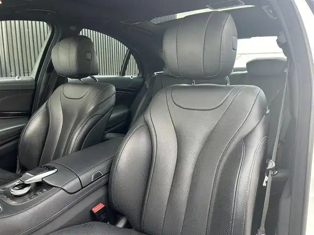 メルセデス・ベンツ Ｓ４００ ハイブリッド AMGライン 福岡県 2015(平27)年 5.7万km ダイヤモンドホワイト レーダーセーフティパッケージ/アダプティブクルーズコントロール/アクティブセーフティブレーキ/ブラインドスポットモニター/レーンキープアシスト/サンルーフ/黒革シート/全席シートヒーター/エアシート　/純正ナビ/バックカメラ/フルセグTV/Bluetooth/アンビエントライト/ヘッドアップディスプレイ/LEDヘッドライト/オートハイビーム/ステアリングスイッチ/パドルシフト　/純正19インチアルミホイール/ＥＴＣ/取扱説明書/保証書/スペアキー×1